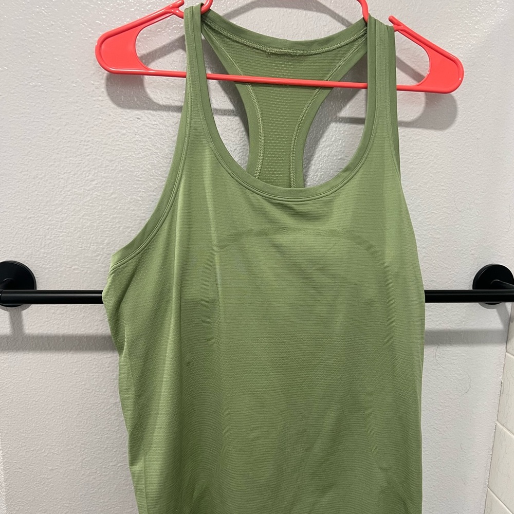 Swiftly tech size 10 lululemon tank top worn once!